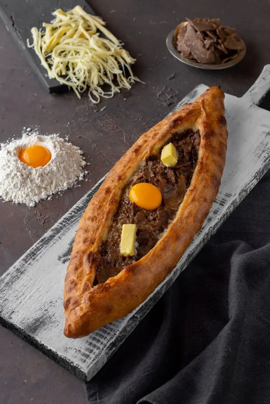 Kavurmalı açık pide