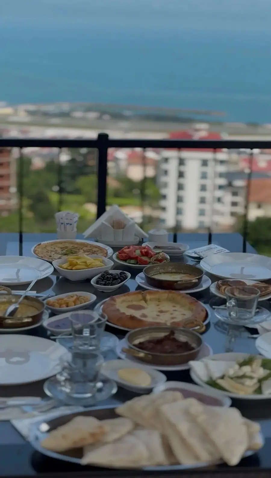 Parpali serpme kahvaltı